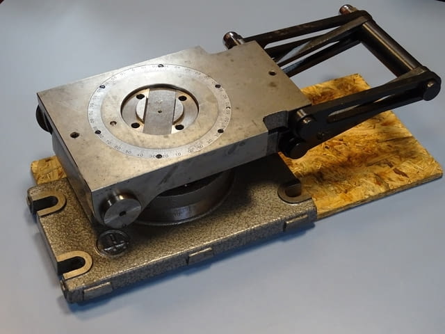 Синусна стойка за менгеме L-160mm за фреза Deckel, град Пловдив | Промишлено Оборудване - снимка 1