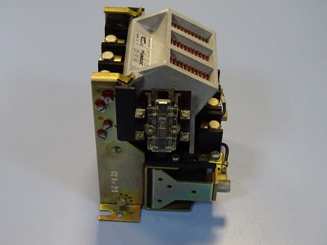 Контактор UNELEC ROC 80U(UTE C63-110) contactor 63A 110V, град Пловдив | Промишлено Оборудване - снимка 3