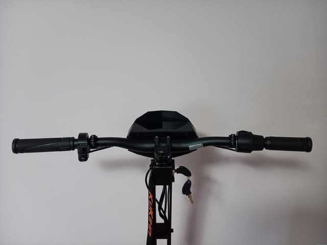 Електрически скутер/тротинетка KuKirin G4 2000W 20AH - град Разград | Други - снимка 9