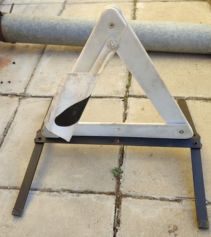 Продавам авариен / предупредителен триъгълник, град София | Аксесоари / Консумативи - снимка 2