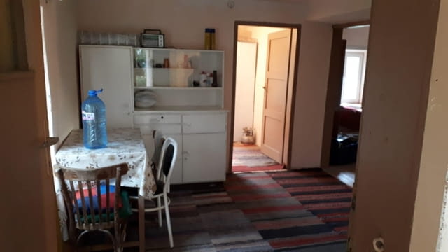 КЪЩА в с. Светулка, обл. Кърджали 2-етажна, Тухла, 110 м2 - град Ардино | Къщи / Вили - снимка 3