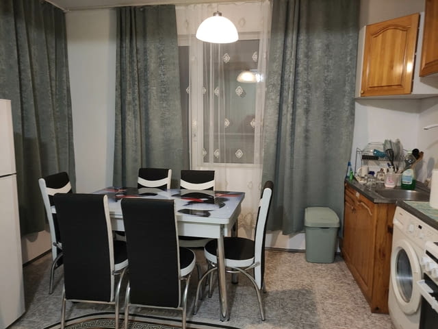 Дава се под наем тристаен апартамент в Център 2-bedroom, 100 m2, Brick - city of Plovdiv | Apartments - снимка 6