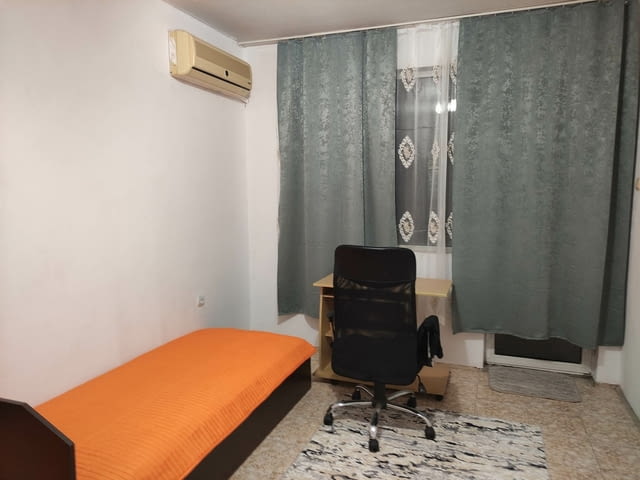 Дава се под наем тристаен апартамент в Център 2-bedroom, 100 m2, Brick - city of Plovdiv | Apartments - снимка 7