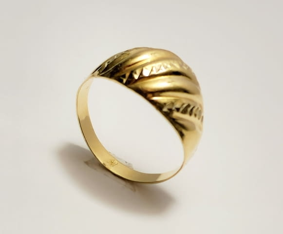 Златен пръстен-1.77 гр. - град Горна Оряховица | Пръстени - снимка 2