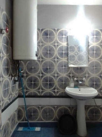 Дава се под наем едностаен апартамент в Центъра 1-стаен, 35 м2, Тухла - град Пловдив | Апартаменти - снимка 4