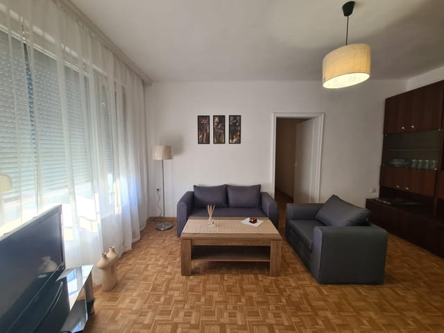 ТРИСТАЕН АПАРТАМЕНТ под наем в кв. Училищни, град Хасково, city of Haskovo - снимка 1