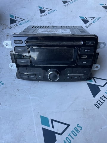 281155590R, радио, CD, USB от Renault Captur 1.5 DCI, 5sp, 90ph., двигател K9KE608, R2FL, 2015 - снимка 1