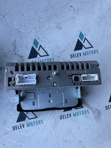 281155590R, радио, CD, USB от Renault Captur 1.5 DCI, 5sp, 90ph., двигател K9KE608, R2FL, 2015 - снимка 3