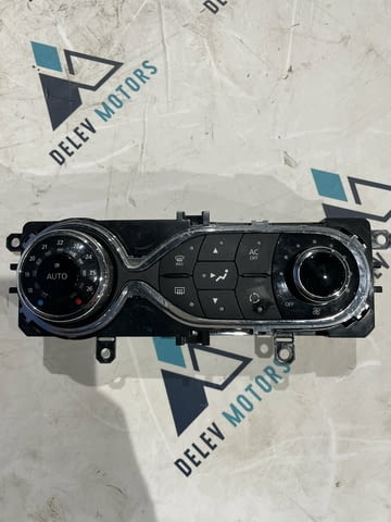 275108796R панел за климатроник, копчета от Renault Captur 1.5 DCI, 5sp, 90ph., двигател K9KE608 - снимка 1