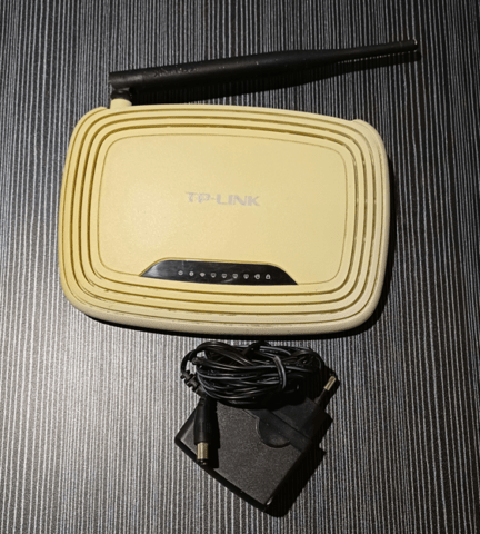 Рутер TP-Link TL-WR740N - city of Shumen | Other - снимка 1