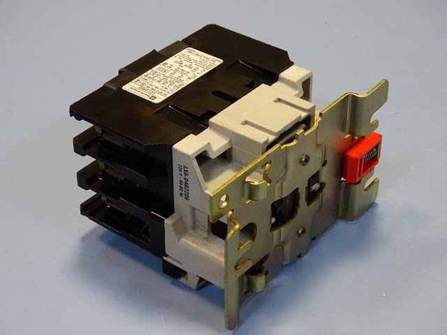 Контактор Telemecanique LC1-D633 M7 contactor 80A 220V/50Hz, град Пловдив - снимка 5