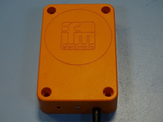 Индуктивен сензор EFECTOR ID-3050-BPKG inductive sensor 250mA - снимка 2