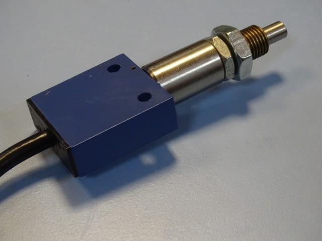 Позиционен превключвател Steute E12KU position switch 5A 250V - снимка 4