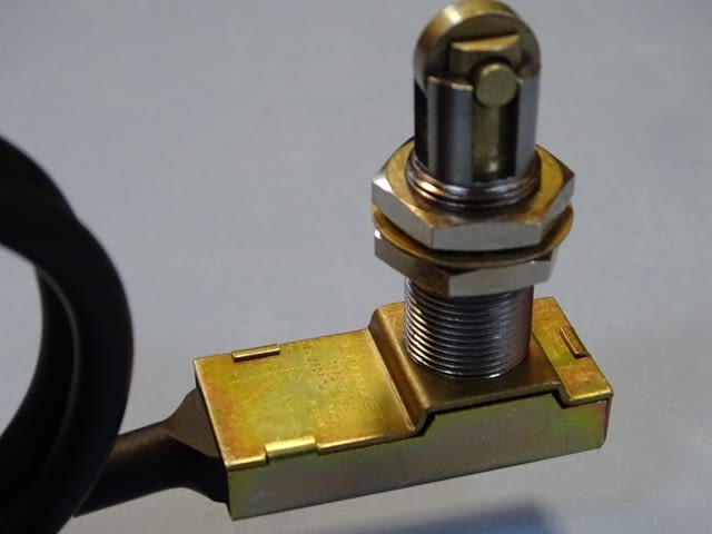 Изключвател краен CROUZET 83.732 Limit Switch 5A/250V, град Пловдив | Промишлено Оборудване - снимка 2