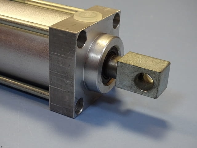 Пневматичен цилиндър двойнодействащ ROGATTI 693.37.937 pneumatic cylinder - снимка 3