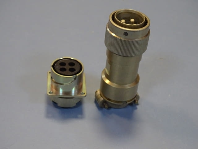 Кръгъл конектор Souriau 840 series circular connector 4 contacts - снимка 1