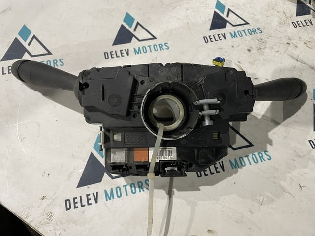 98081767ZD03 ключ лостчета за мигачи фарове чистачки от Пежо 208 1.2i VTi, 82 кс., 5 ск., 2018 г. - снимка 2