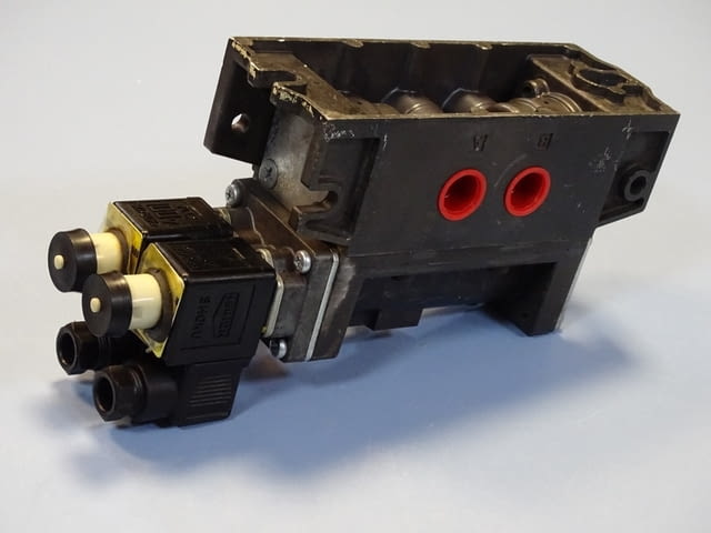 Пневматичен разпределител SHOKU-HERION 5BC-04F solenoid valve 100VAC - снимка 6