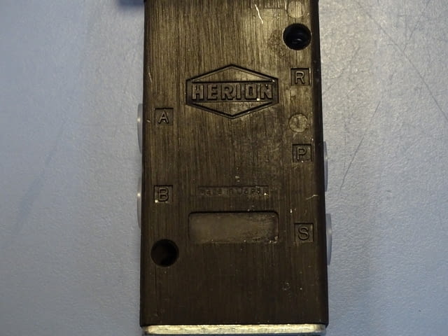 Пневматичен разпределител SHOKU-HERION 5ER-8E solenoid valve 100VAC - снимка 8