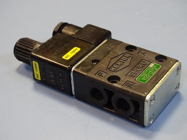 Пневматичен разпределител SHOKU-HERION 3EC-8E solenoid valve 100VAC - снимка 2