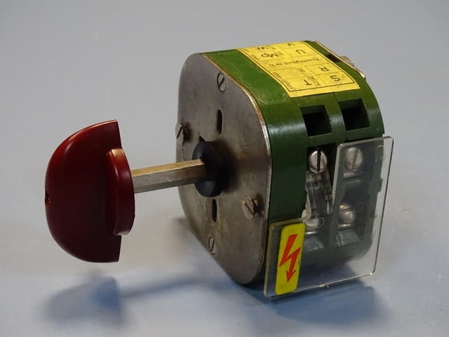 Пакетен превключвател Telemecanique 25/40A 500V rotari switch - снимка 5