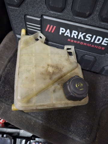 Разширителен съд за антифриз за Renault Espace III, city of Vidin | Spare Parts - снимка 3