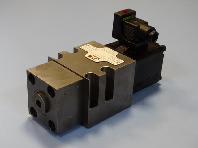 Хидравличен разпределител GL HYDRAULIK 624 SK 862 24 VDC hydraulik valve - снимка 6