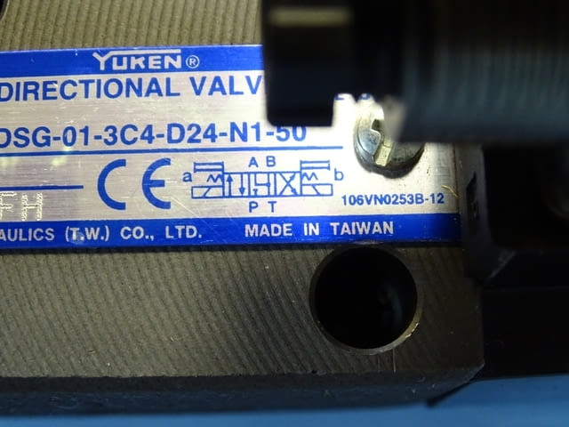 Хидравличен разпределител YUKEN DSG-01-3C4-D24-N1-50 directional valve - снимка 4