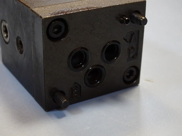 Хидравличен вентил за контрол на потока Ring-Hydraulik DU3.2HO6E1 flow control valve - снимка 5