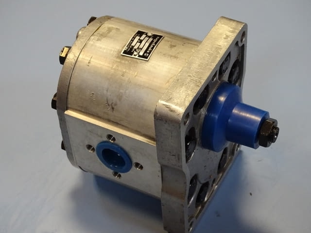 Хидравлична помпа "Хидравлика" А140Х 140Bar Hydraulic pump plessey - снимка 1