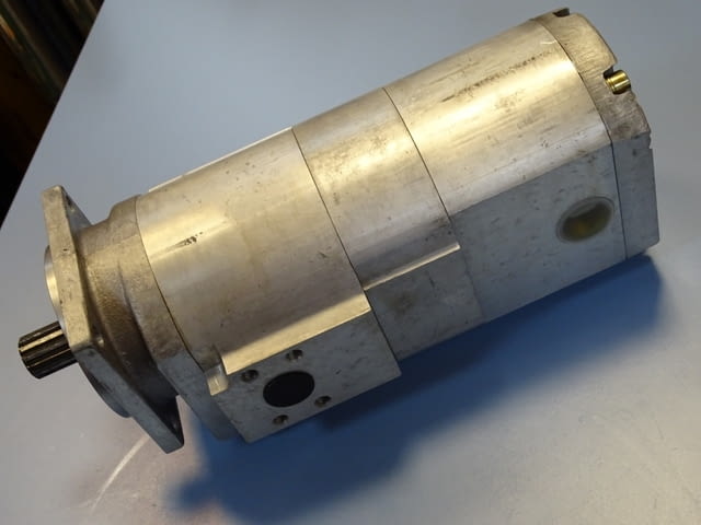 Хидравлична зъбна помпа "Prva Petoletka" 3117.317.91 Hydraulic pump - снимка 4