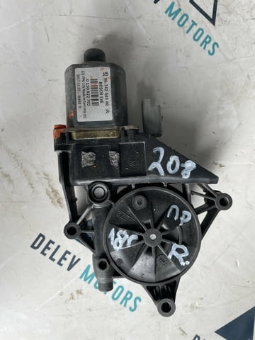 9674254380 предно дясно моторче за ел. стъкло от Пежо 208 1.2i VTi, 82 кс., 5 ск., 2018 г. - снимка 2