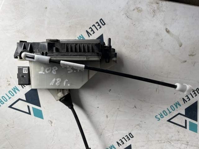 9612501180 задна дясна брава от Пежо 208 1.2i VTi, 82 кс., 5 ск., 2018 г. - снимка 1