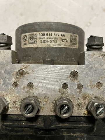 3Q0907379AA 3Q0614517AA ABS помпа от Volkswagen Golf 7, 1.6 TDI - снимка 2