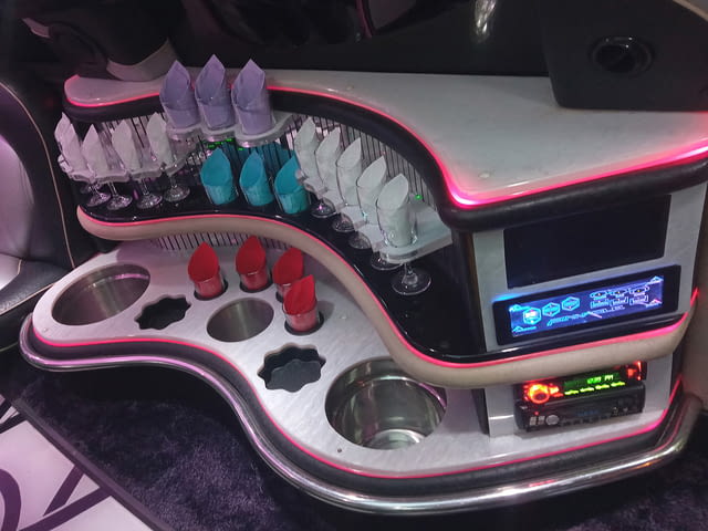 Лимузини под наем Враца, Монтана, Лом и Видин - град Враца | Сватби - снимка 10