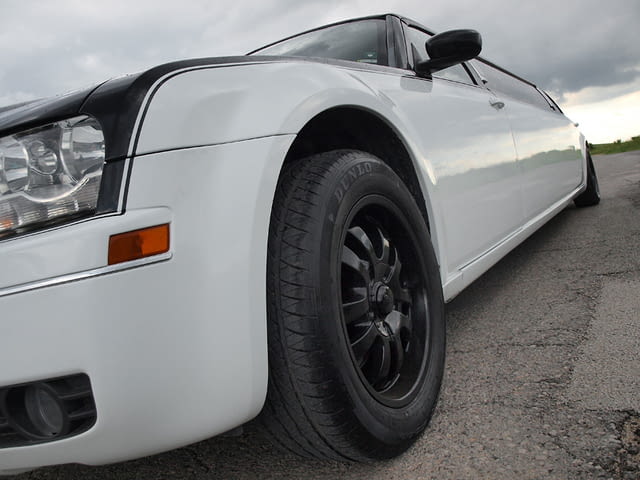 Лимузини под наем Шумен, Разград, Търговище, Русе и Силистра, град Шумен | Сватби - снимка 7