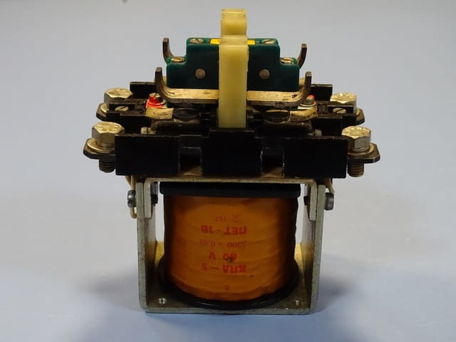 Контактор за електрокар KПД-5 ЕАЗ Пловдив 100A, 80V, град Пловдив | Промишлено Оборудване - снимка 1