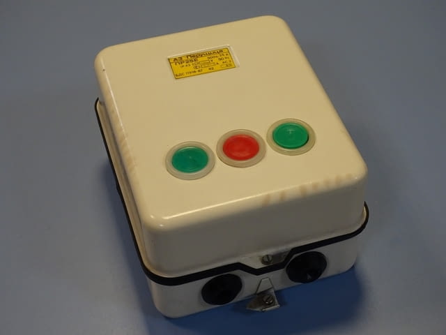 Пускател въздушен реверсивен ПР25Е 500V 25A, city of Plovdiv | Industrial Equipment - снимка 1