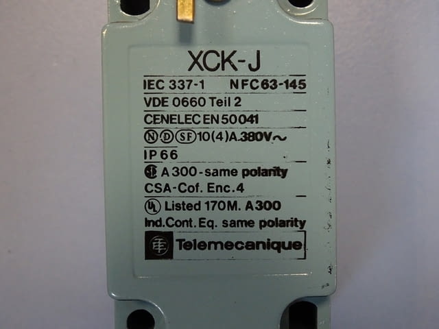 Краен изключвател Telemecanigue XCK-J10551 Limit Switch 380VAC - снимка 3