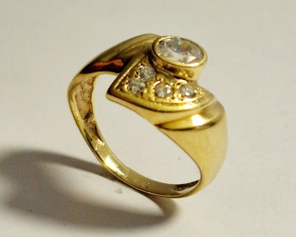 Златен пръстен-3.38гр. Злато, Дамски, Сертификат - Да - град Горна Оряховица | Пръстени - снимка 1