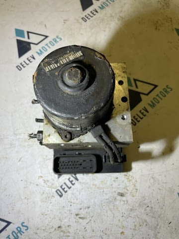 1J0907379G ABS помпа от VW Golf 4 1.9 TDI Спирачна система - село Куманово | Резервни Части - снимка 1