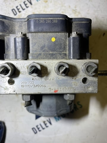 476601842R ABS помпа от Renault Clio 0.9TCe Спирачна система - село Куманово | Резервни Части - снимка 2