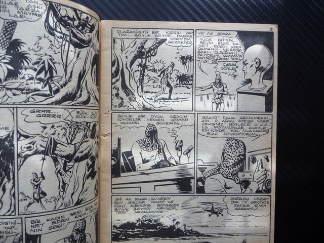 Super Tarzan Комикс приключения Тарзан битки старо издание диви животни комикси - снимка 2