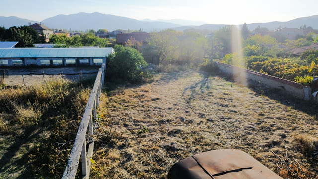 Атрактивен имот - дворно място в Куртово Конаре до Пловдив, village Kurtovo Konarе - снимка 5