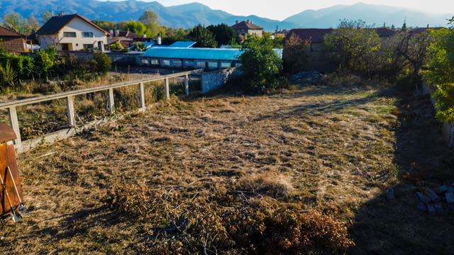 Атрактивен имот - дворно място в Куртово Конаре до Пловдив, village Kurtovo Konarе - снимка 7