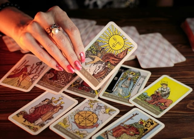 Ясновидство с карти таро Карти Таро - град Пловдив | Хороскопи / Ясновидство - снимка 1