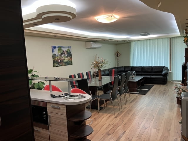 Продавам обзаведен тристаен апартамент 3-стаен, 100 м2, Тухла - град Варна | Апартаменти - снимка 1