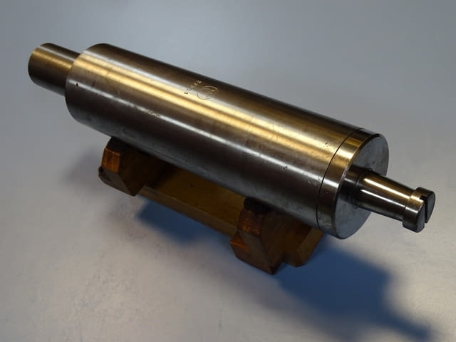 Шпиндел за шлайф Buscher&Grieving grinding spindle Ф80 11000 min-1 - снимка 9