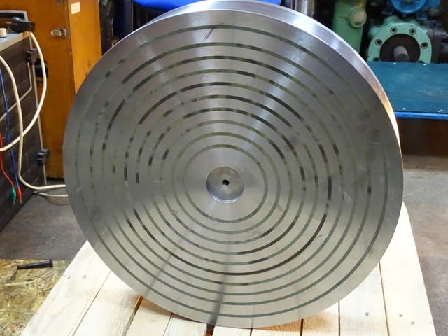 Магнитна маса кръгла Elektro-Magnet C 500 electromagnetic table VEB TGL10272 - снимка 2