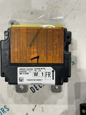 648409600 988204EHOD модул за airbag компютър еърбег от Nissan Qashqai 1.3 DIG-T двигател HR13DDT 16